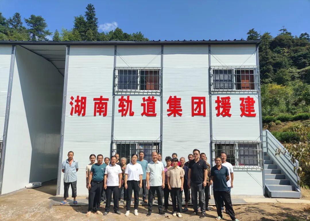 20260804946268.jpg 0804图文分享丨湘江奔涌 轨道情长——湖南轨道集团这堂思政课讲了什么17.jpg
